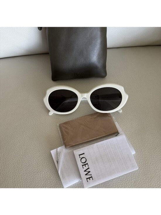 NEW LOEWE - SLIM WHITE GEOMETRIC SUNGLASSES 100% Authentic main image 4